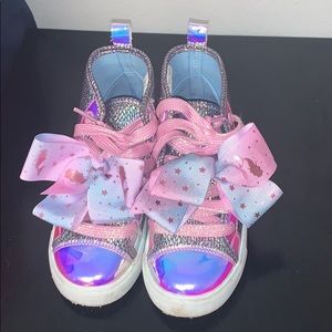 Kids sneakers